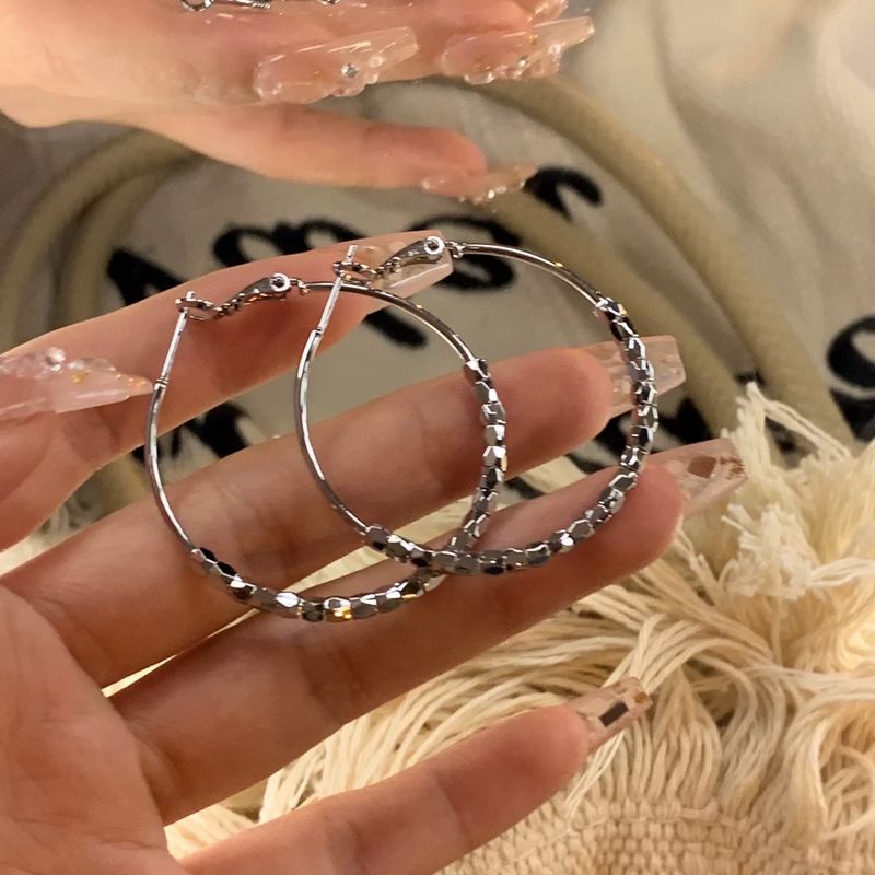 Anello con ago in argento, stile freddo, temperamento alla moda di nicchia, orecchini, lusso leggero, sensazione di alta qualità_voghion.com