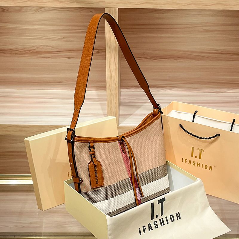 Fashion Casual Bucket 2024 Autumn New Patchwork High-end Plaid Shoulder Underarm Bag_voghion.com