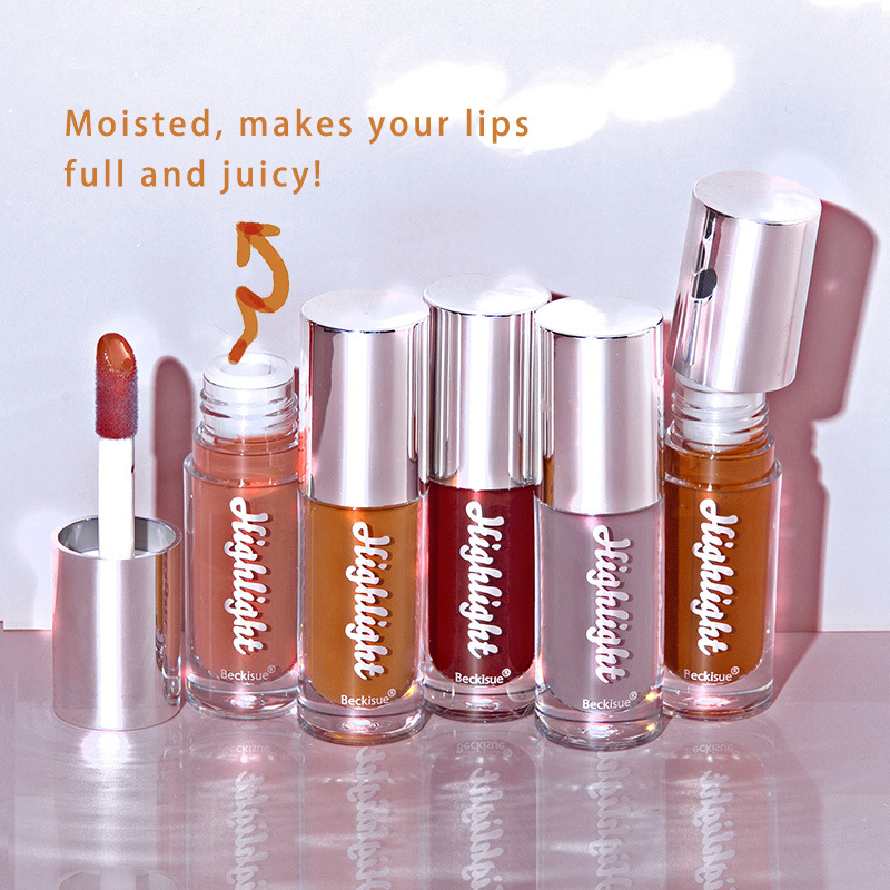 Nude-Creme-Textur, satte Farbe, Highlight-Spiegel, Highlight-Lipglasur, Lipgloss mit Wasserlicht._voghion.com