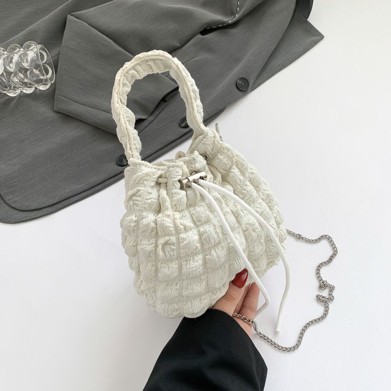 Trendy Ruched Handbag 2024 Spring New Versatile Ins Chain Shoulder Crossbody Bucket Bag For Women_voghion.com