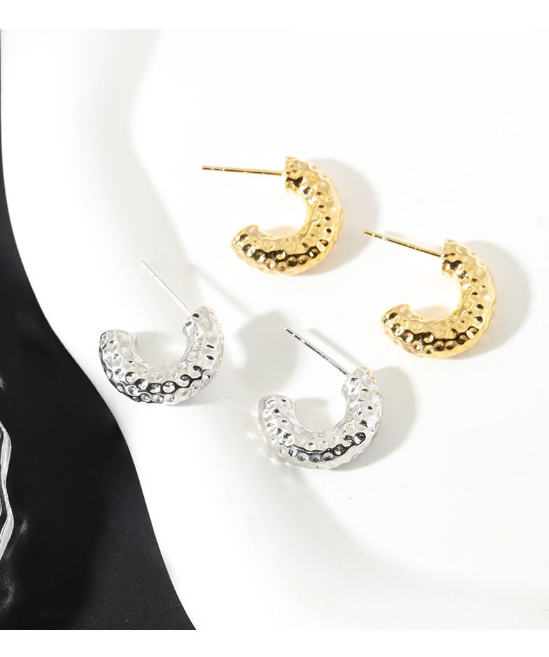S925 Sterling hopea vasara kuvioidut korvakorut Light Luxury Niche naisten seksikäs kylmä tuulen korvakorut_voghion.com