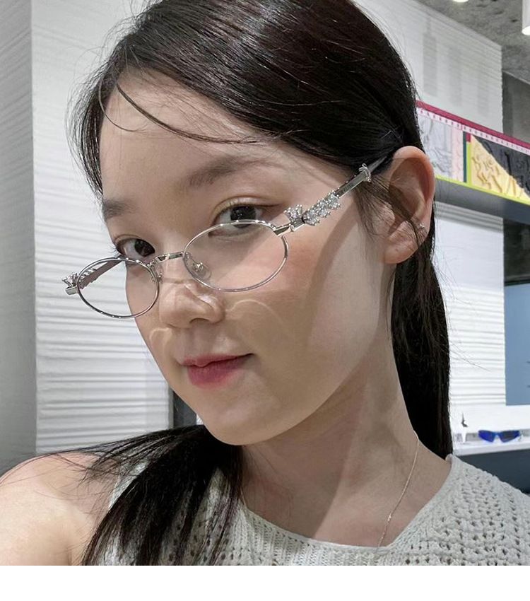 2025 New Women's Diamond Silver Frame Small Face High-end Y2K Style Personalized Street Fashion Influencer_voghion.com