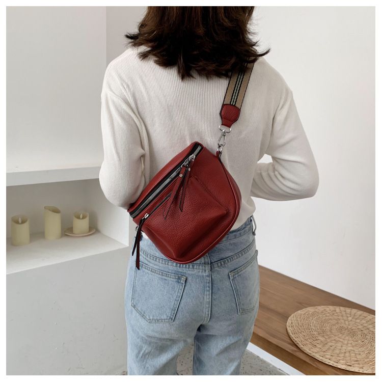Genți pentru femei 2024 toamna și iarna la modă nouă genți pentru femei genți de șa elegantă cu curea largă de umăr retro pentru femei geantă crossbody cu un umăr_voghion.com