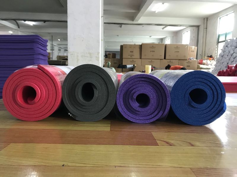Portable Non-slip Sponge Yoga Mat Dance Exercise Fitness Body Mat Gym Group Class Training Mat_voghion.com