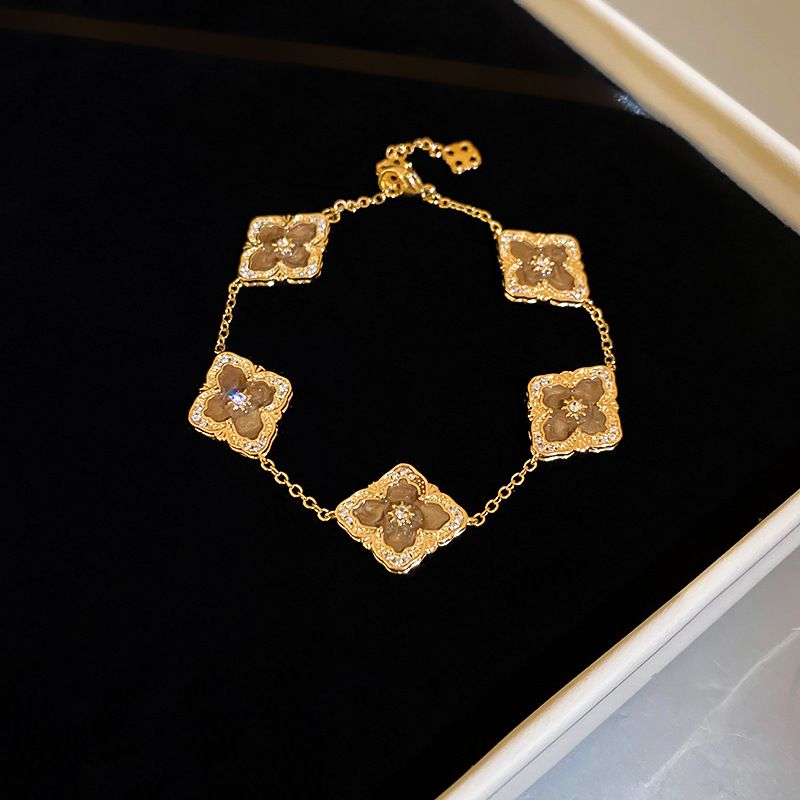 Real Gold Electroplated Zircon Double-sided Flower Light Luxury Fashion Bracelet, Hand Decoration, Palace Style,_voghion.com