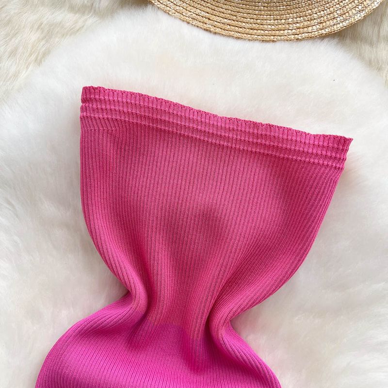 Trägerloses Strickkleid für Damen – Figurbetontes Kleid in Kontrastfarbe für den Sommer – Leichter, reifer Stil und hüftbetontes Design_voghion.com