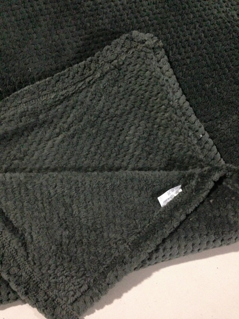 Coperta di ananas in maglia solida invernale giapponese Coperta di flanella di velluto Beibei Coperta di aria condizionata per ufficio estivo_voghion.com