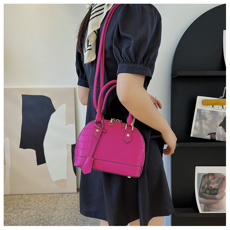 Versione coreana della nuova borsa a tracolla moda retrò da donna con texture in pietra di tendenza_voghion.com