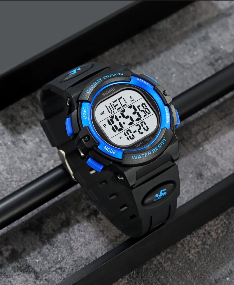 Digital Sports Watch For Teens - 50M Waterproof, EL Backlight, Military Camouflage & 8 Color Options (Date/Alarm/Stopwatch), Durable TPU Strap_voghion.com