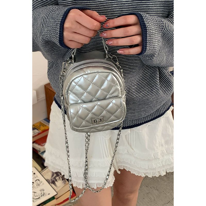 Fall/Winter New Versatile Small Backpack Travel Fashion Chain Bucket Bag For Women_voghion.com