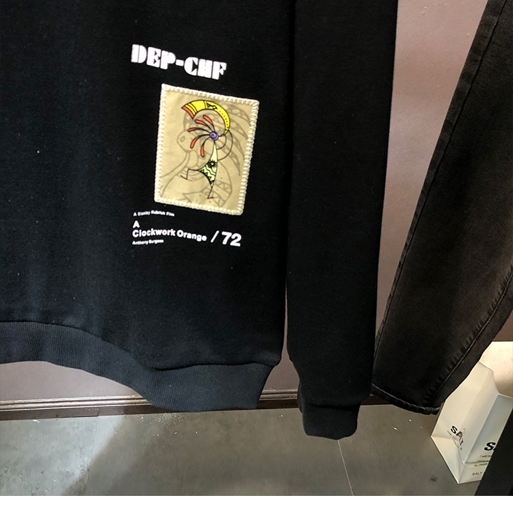 Korean slim fit trendy label with printed pullover on the back, long sleeved hoodie for men's new casual and handsome_voghion.com