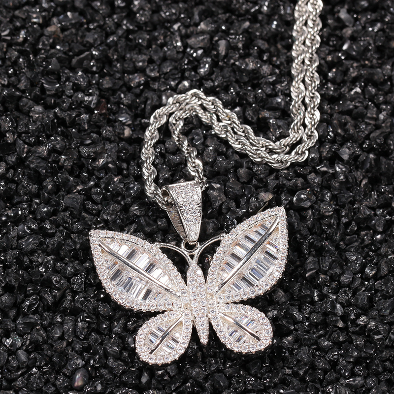 Collana di alta qualità in stile hip-hop per donne alla moda, catena per clavicola a farfalla con diamanti minimalista Instagram_voghion.com