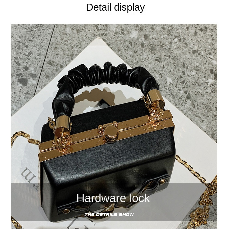 Autumn and winter new Korean version of fashion folds ins network red ocean chain hand bill shoulder crossbody bag_voghion.com