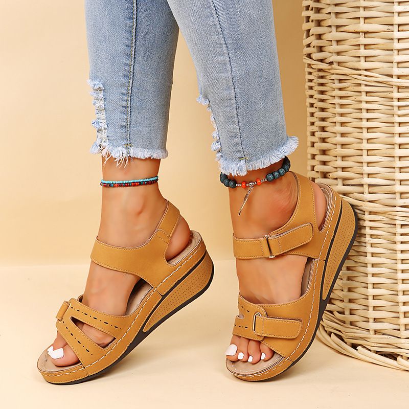 Nuovi sandali stile romano con bocca di pesce grandi casual 2024 Capispalla da donna in velcro Shake Line Shoes_voghion.com