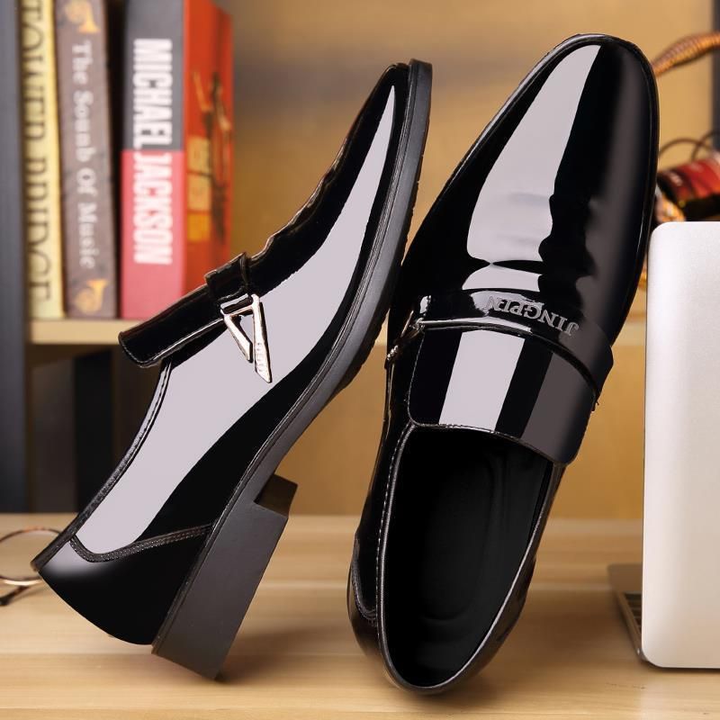 Men's British Business Formal Leather For Young Men Shiny Slip-On Lazy Work Casual Shoes_voghion.com