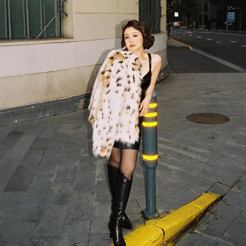 2025 Winter Eco-Friendly Warm Coat Loose Fit Mountain Cat Pattern Leopard Print Fur Jacket_voghion.com
