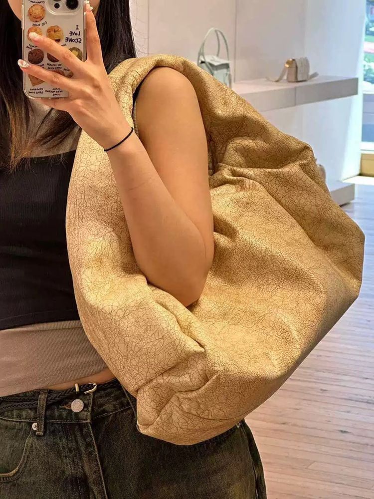 Casual Pleated Cloud Single Shoulder Armpit Large High Capacity Women's Bag 2025 Spring And Summer New Fashion Versatile_voghion.com