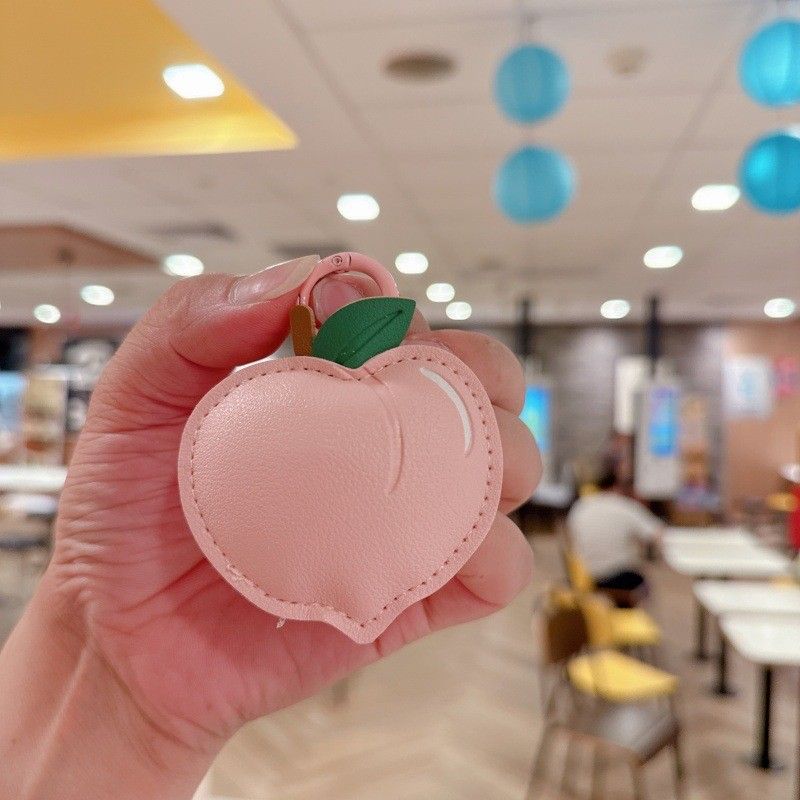 Neuer kreativer Fruchtleder-Schlüsselanhänger für Internet-Prominente, süßes Paar, Tasche, Autoschlüssel, exquisite Mode, kleiner Anhänger_voghion.com