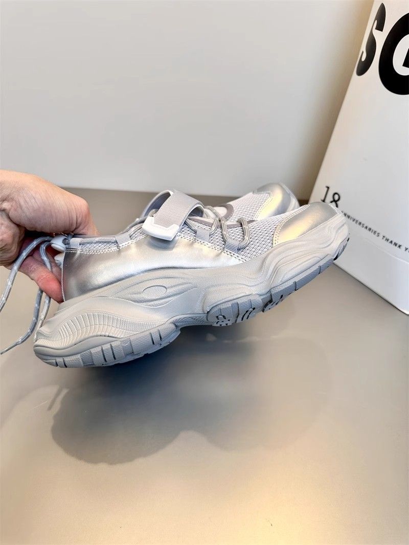 Scarpe sportive traspiranti in rete Mary Jane alla moda di alta qualità da donna, nuove ed estive, in argento, 2025_voghion.com
