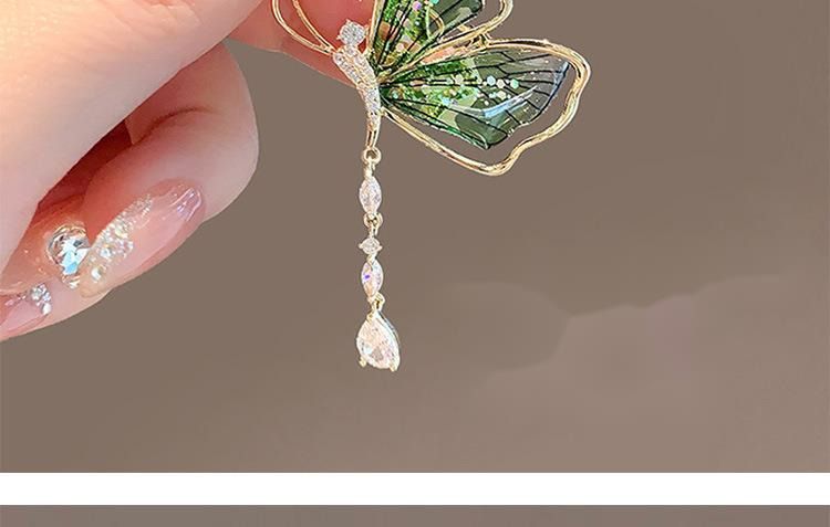Emerald butterfly high-end brosch, high-end känsla, utsökt tofs, trollslända metallbrosch, personliga tillbehör_voghion.com