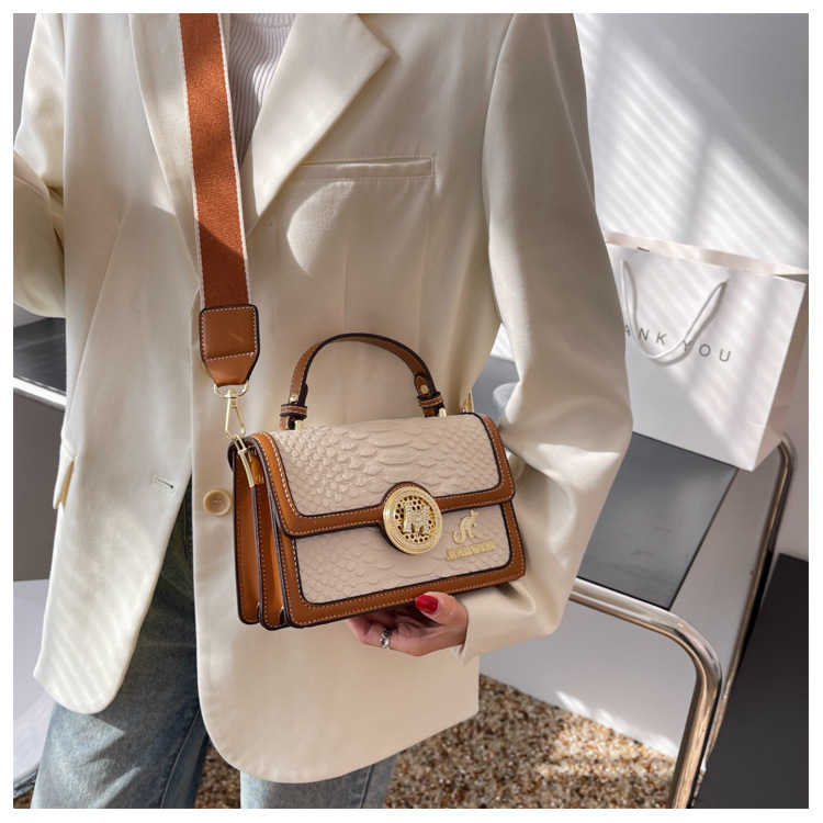 Women's 2024 New Fashionable Small Square Casual Versatile Simple Cross Shoulder Bag_voghion.com