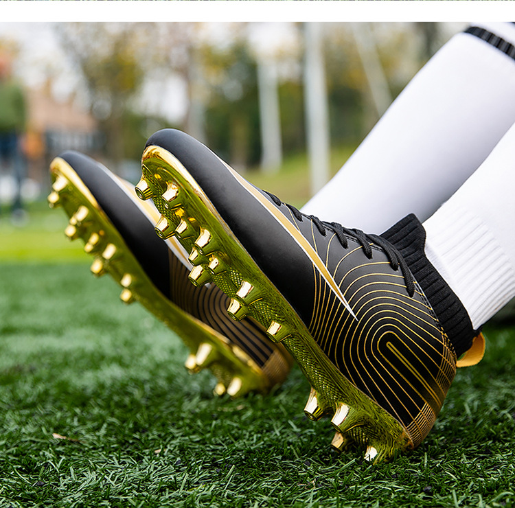Large Size New Men's Breathable High-top Long And Short Nails Football Shoes Grass Training Shoes Football Shoes_voghion.com