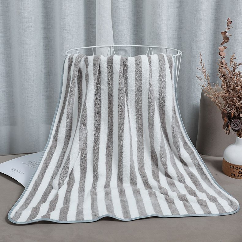 Korallenrotes, gestreiftes, einfarbiges Badetuch für Erwachsene, weiches und saugfähiges Handtuch_voghion.com