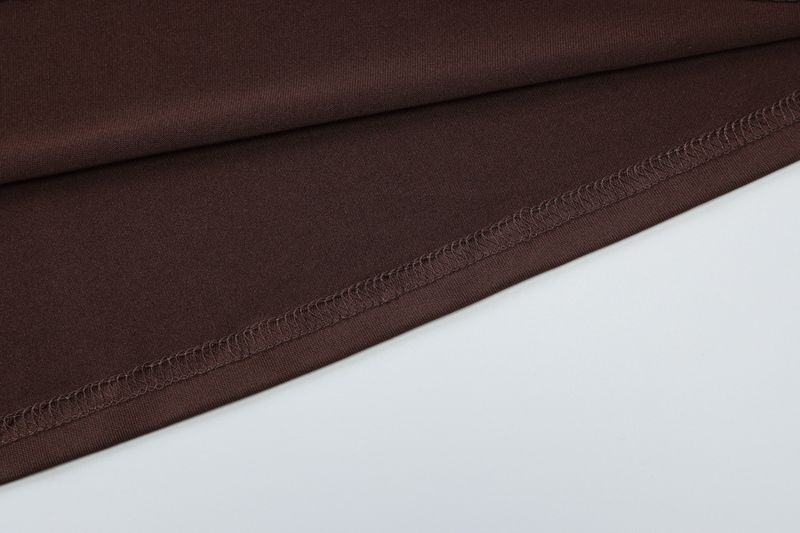 Heiße Selg-Kleidung in Europa und Amerika Herbst und Winter 2024, neues sexy trägerloses Plissee-Hüftkleid mit U-Ausschnitt, Großhandel_voghion.com