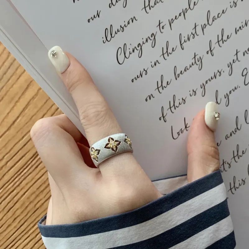 S925 Sterling Silver Four-leaf Clover Zircon Adjustable Size For Women Italian Palace Incense Retro Light Luxury_voghion.com