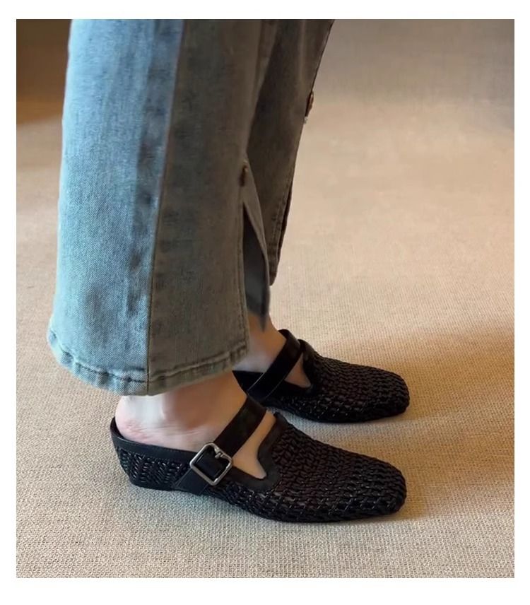 Damskor Flätade högtidsskor i kilklack med stängd tå för kvinnor att bära som slip-on-slip-ins med bältesspänne_voghion.com
