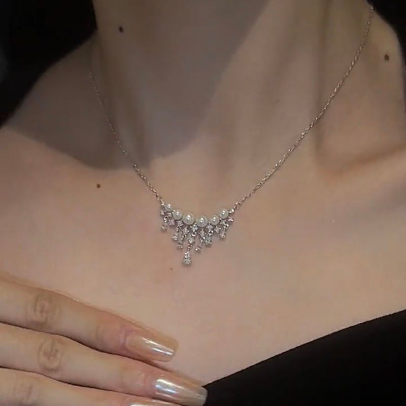 Lätt lyxig high-end zirkon vattendroppspärla för kvinnors sommar, utsökt och mångsidig nyckelbenskedja,_voghion.com