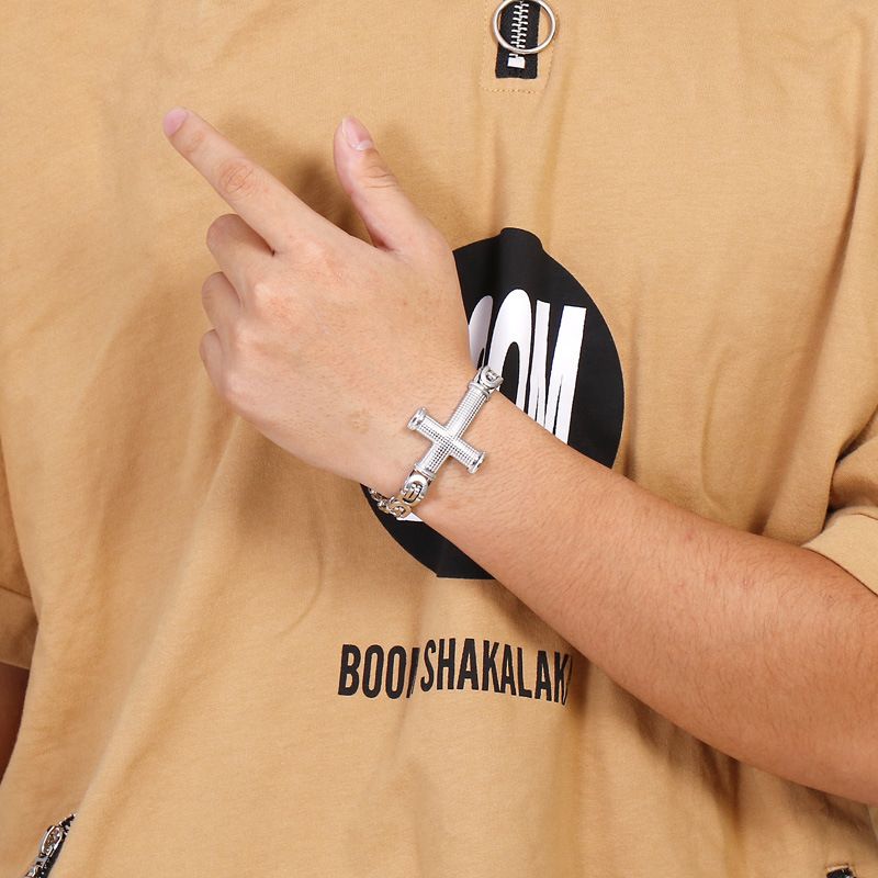 Men's Jewelry Popular Personality Fashion Street Shooting Cross Shaped Chain Titanium Steel Men's Bracelet_voghion.com