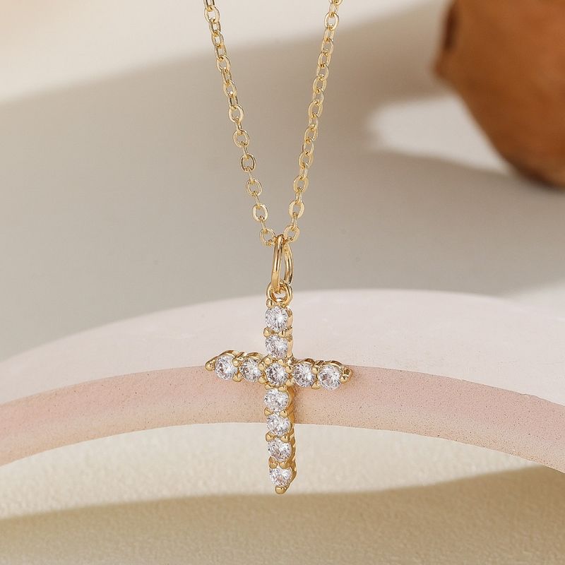 Collier avec pendentif croix en diamant incrusté, chaîne de clavicule simple et polyvalente pour femme_voghion.com