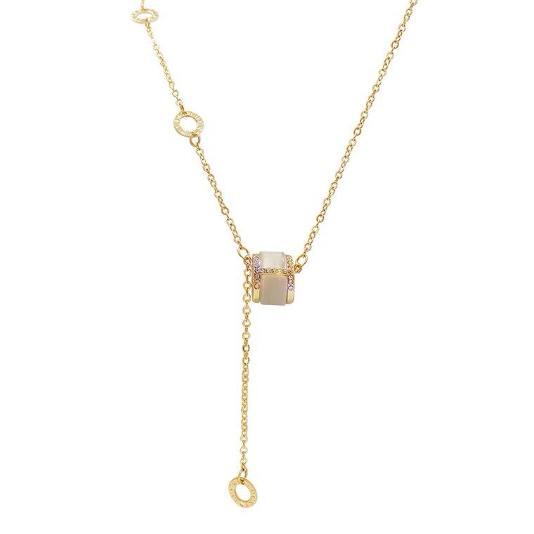 Collana girocollo con pietra occhio di gatto in rame placcato oro, design leggero e lussuoso, catena per clavicola, accessorio di alta gamma per donna_voghion.com