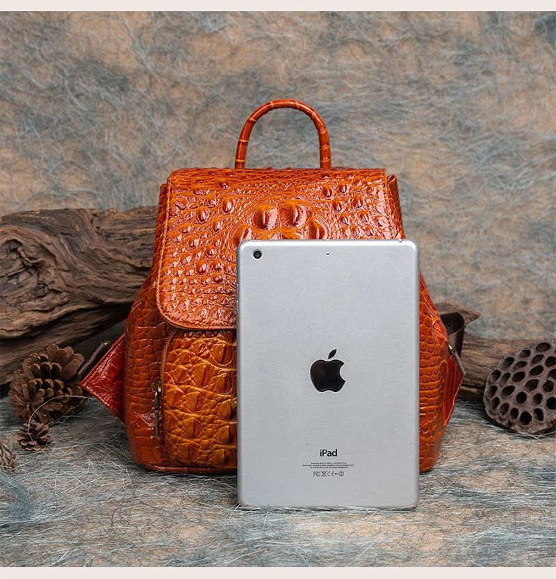 Mehrzweckrucksack aus Rindsleder im chinesischen Retro-Stil mit Reliefprägung, handgefertigt, mit Lederfinish._voghion.com