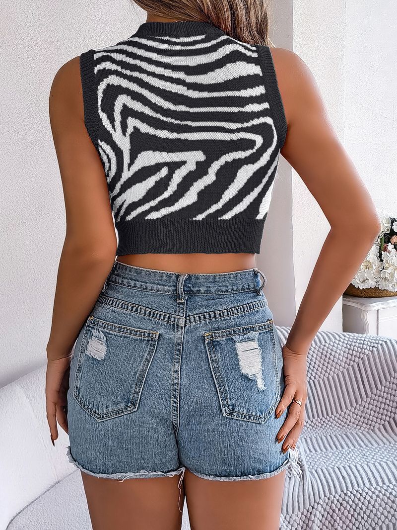 Top corto in maglia con stampa zebrata e motivo a blocchi di colore, modello traforato estivo 2025, moda donna_voghion.com
