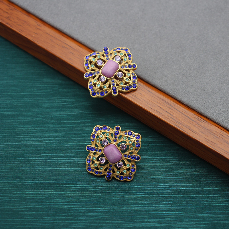 Middeleeuwse terugkeer stijl Tsjechische kristal lange trui ketting retro mode reïncarnatie ketting nieuwe Chinese stijl blauwe klavertje vier_voghion.com