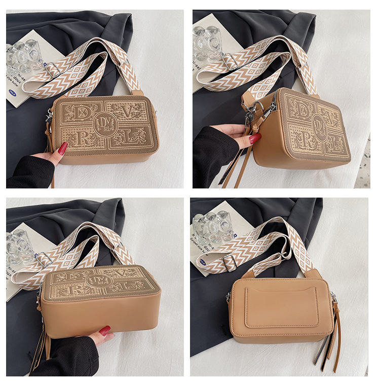 Sac pour appareil photo brodé de conception de Niche pour femmes, nouveau style transfrontalier, petit sac carré haut de gamme, sacs à bandoulière polyvalents, 2024_voghion.com