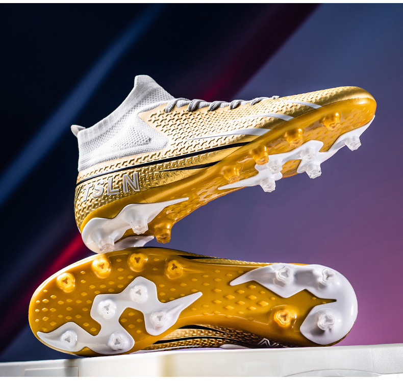 Ruiyou F888 Large Top Putian High Quality Craft Seamless TPU Football Shoes 35-_voghion.com