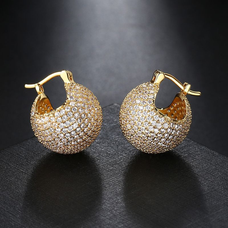 Orecchini unisex popolari con diamanti a forma di palla per donna con micro zirconi intarsiati, fibbie per orecchie hip hop alla moda, nuovi orecchini_voghion.com