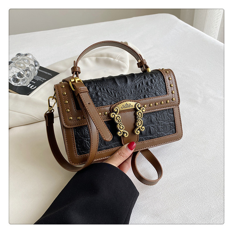 2023 neue heiße Verkaufs-Damentasche Retro Nische Eine Schultertasche Damen Vielseitige kleine quadratische Tasche Handheld Diagonal Straddle Bag_voghion.com