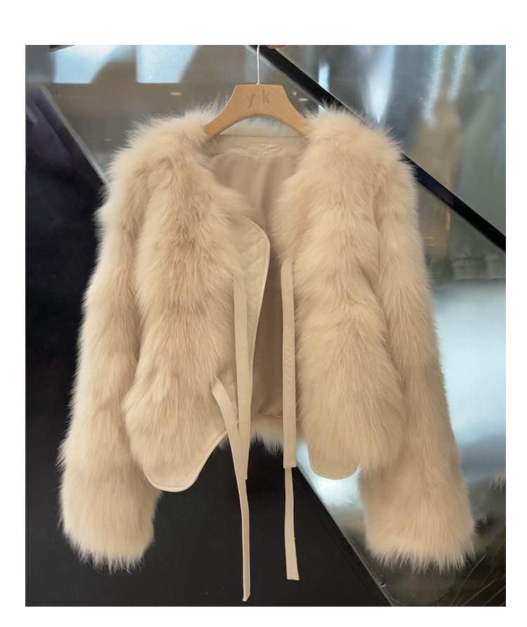 Frost Fox – Luxuriöser Bomber aus Kunstpelz (schlanke Silhouette + fühlbare Wärme)_voghion.com