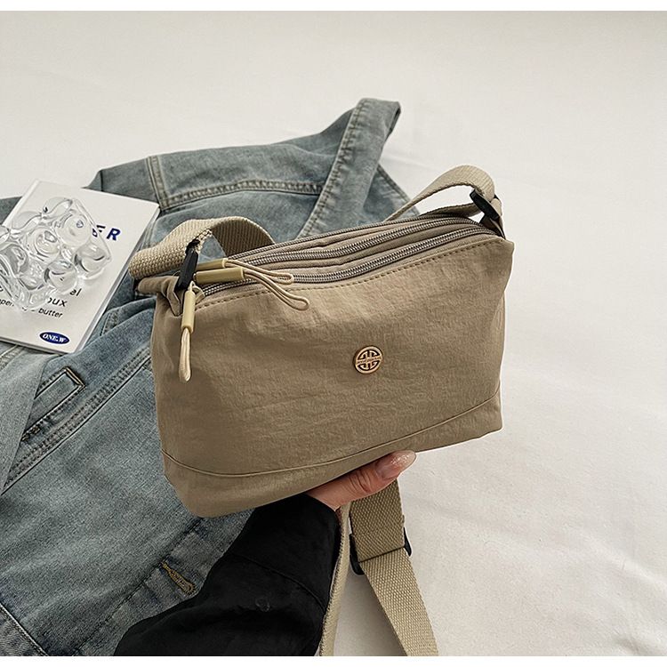 Nylon ultra avec compartiments multiples anti-éclaboussures, fabriqué à partir de matériaux simples et légers, grande capacité unique_voghion.com