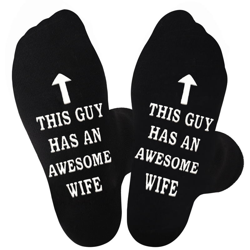 EL CHICO TIENE UNA ESPOSA IMPRESIONANTE FUZZY Calcetines adhesivos antideslizantes con letras de algodón puro_voghion.com