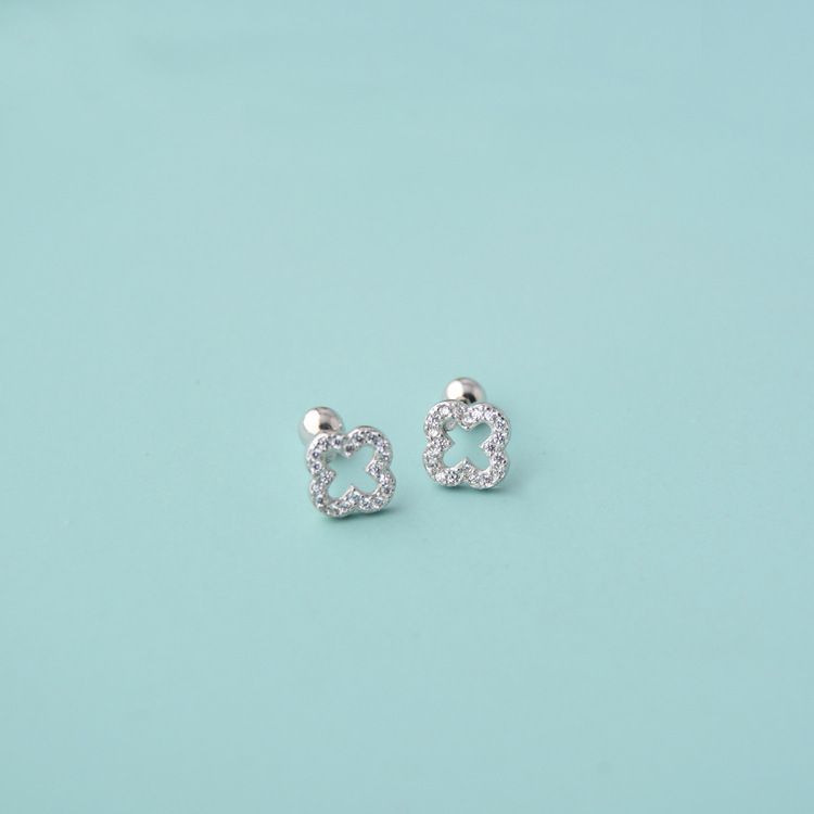 Accessori di personalità in argento S925, moda versatile, temperamento, orecchini a quadrifoglio mini intarsiati cavi, semplici da donna_voghion.com
