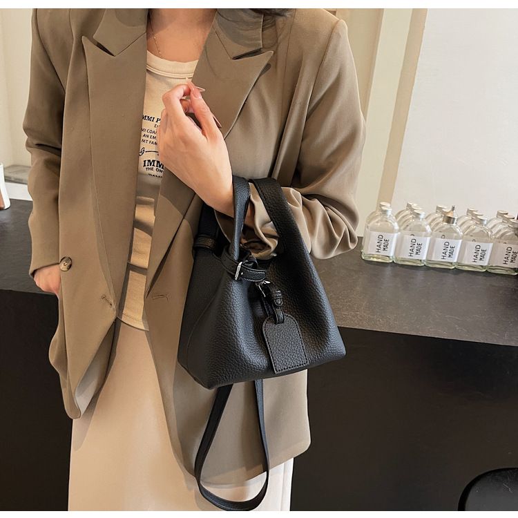 Borsa a mano con cestino di verdure per donna 2025 Nuovo stile Outing Piccola con borsa a tracolla per pendolari ad alta consistenza_voghion.com