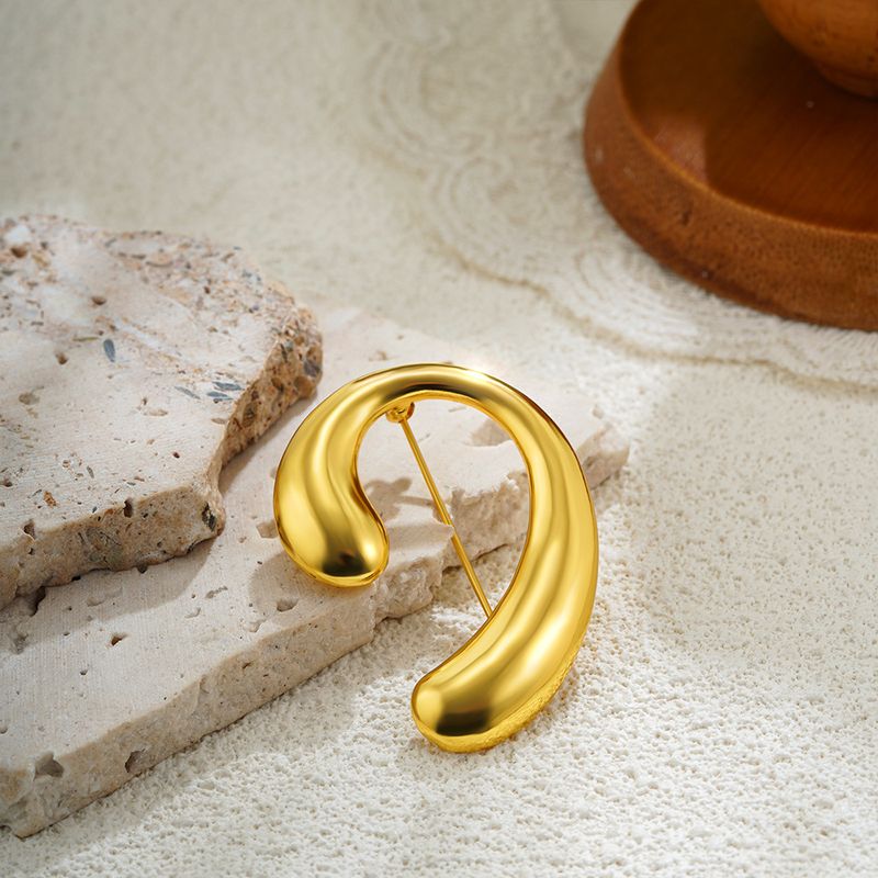 Unisex Hollow Simple Line Pearl Brooch French Temperament Small Design Sense Advanced Brooch_voghion.com