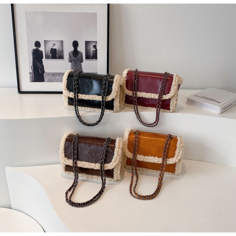 Popular Plush Bag Fashion Advanced Chain Shoulder Bag Simple Retro Diagonal Small Square Bag_voghion.com