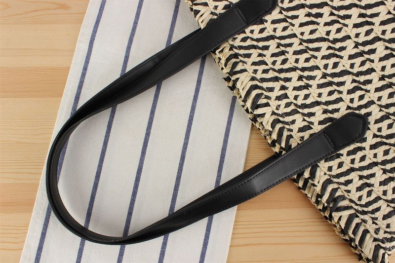 Borse da donna One Piece Drop Shipping Nuova borsa intrecciata in corda di paglia bicolore Borsa a tracolla alla moda per pendolari di grande capacità Borsa a secchiello con cestino di verdure_voghion.com