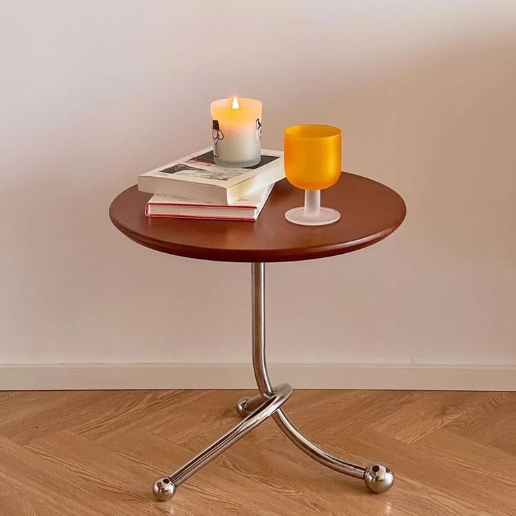 Piccolo appartamento, sedie da pranzo rotonde medievali in stile nordico, balcone, tavolo con bordo in legno di ciliegio, negozio in acciaio inossidabile, piccolo_voghion.com